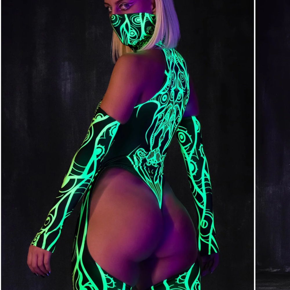 Neon Green Bodysuit - Picture 2 of 6